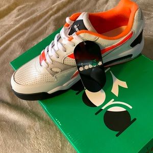 Peach color and white diadora